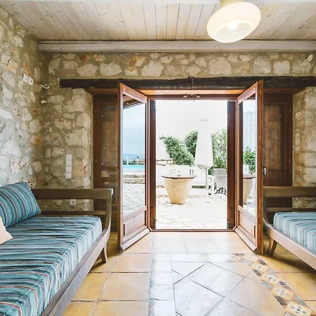 Orfos Βίλα Άγιος Νικόλαος