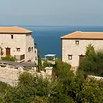 Villa Orfos *