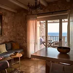 Villa Orfos *