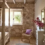 Villa Orfos *